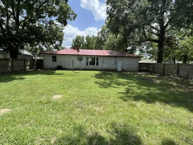 522 W Ironman Avenue Nowata, OK 74048