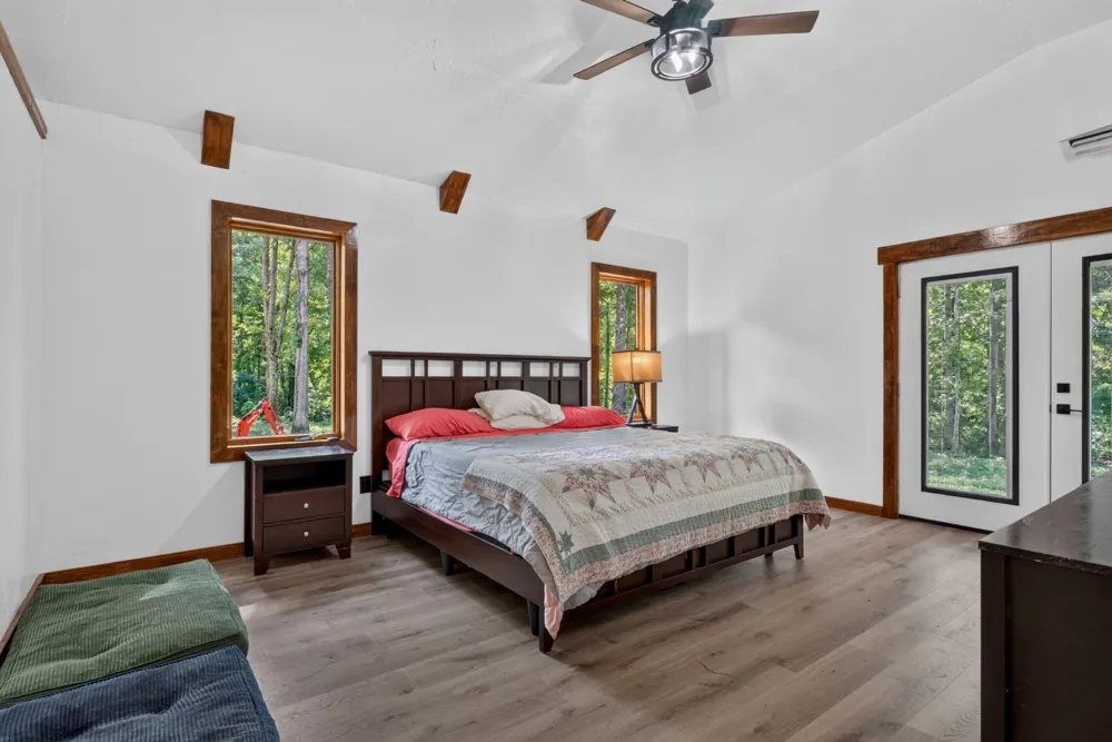 528 Obie Adcock Rd Smithville, TN 37166