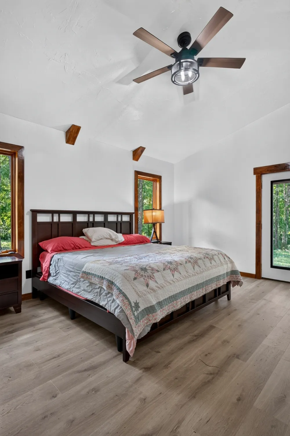 528 Obie Adcock Rd Smithville, TN 37166
