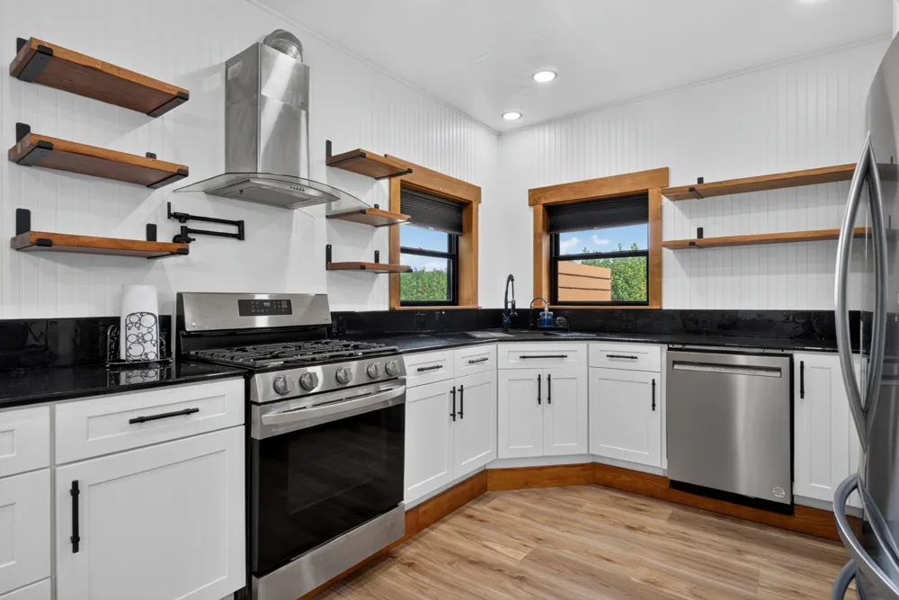 528 Obie Adcock Rd Smithville, TN 37166