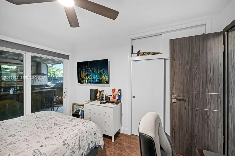 9359 Dominican Dr Cutler Bay, FL 33189