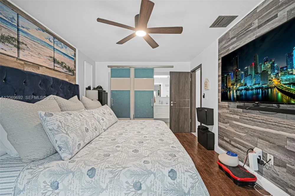 9359 Dominican Dr Cutler Bay, FL 33189