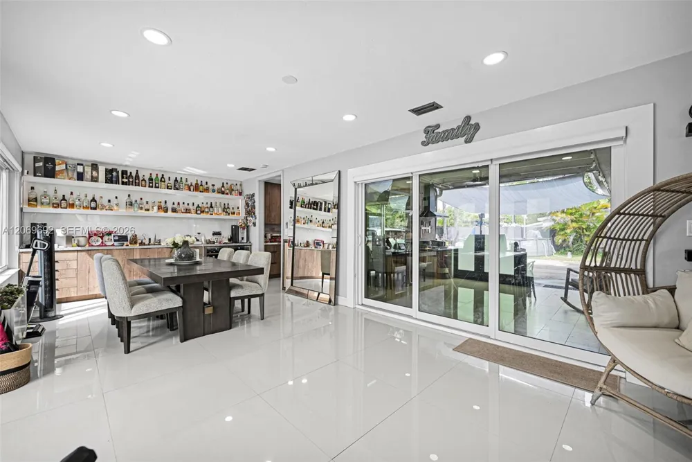 9359 Dominican Dr Cutler Bay, FL 33189