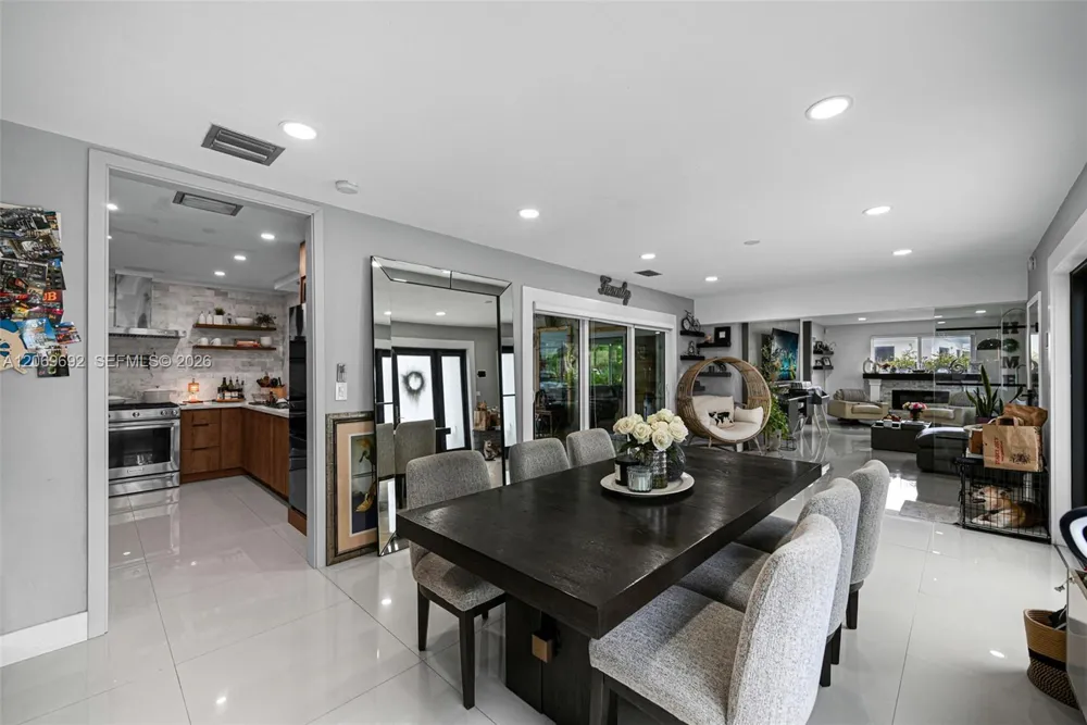 9359 Dominican Dr Cutler Bay, FL 33189