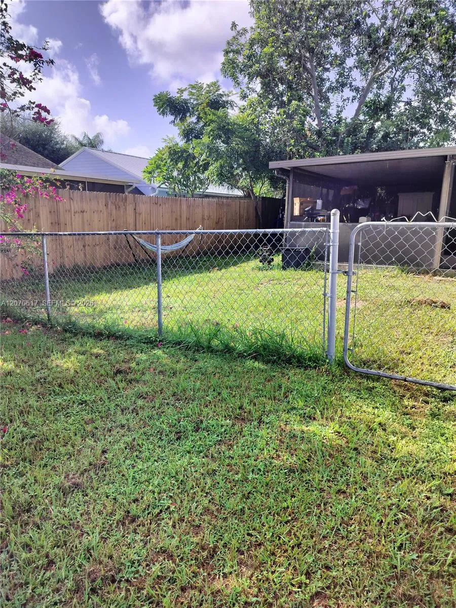 213 Woodbridge Dr Jupiter, FL 33458