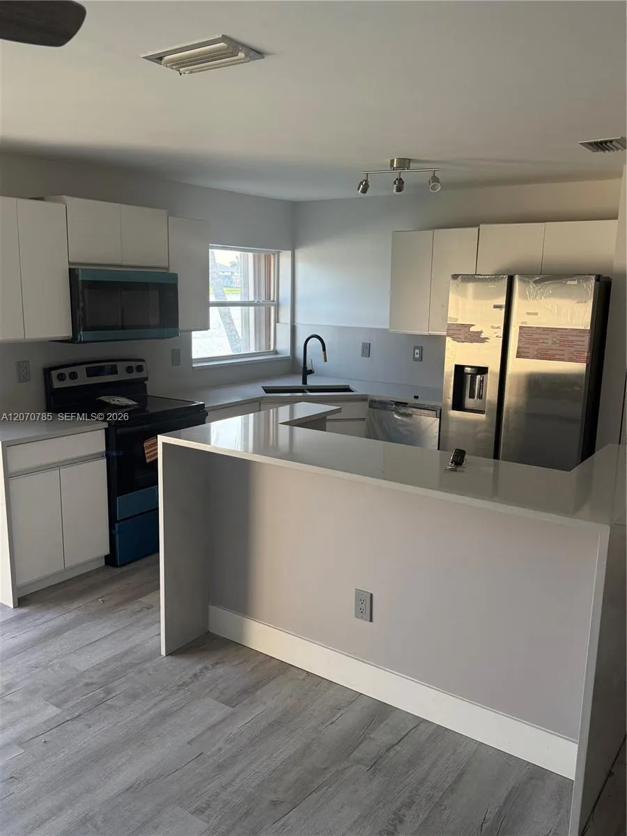 13950 Oak Ridge Dr Davie, FL 33325