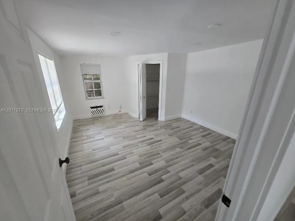 18360 NE 22nd Ave North Miami Beach, FL 33160