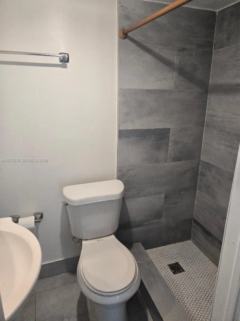 18360 NE 22nd Ave North Miami Beach, FL 33160