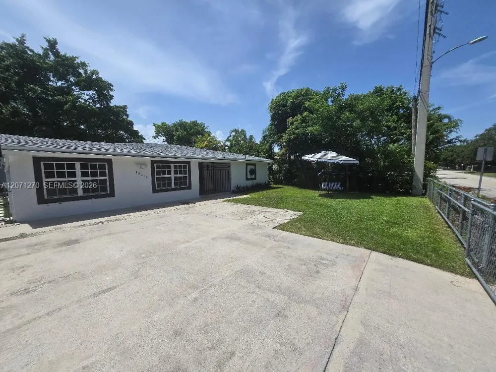 18360 NE 22nd Ave North Miami Beach, FL 33160