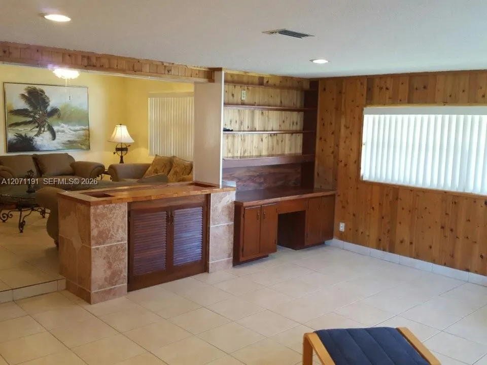 2359 Wallen Dr Palm Beach Gardens, FL 33410