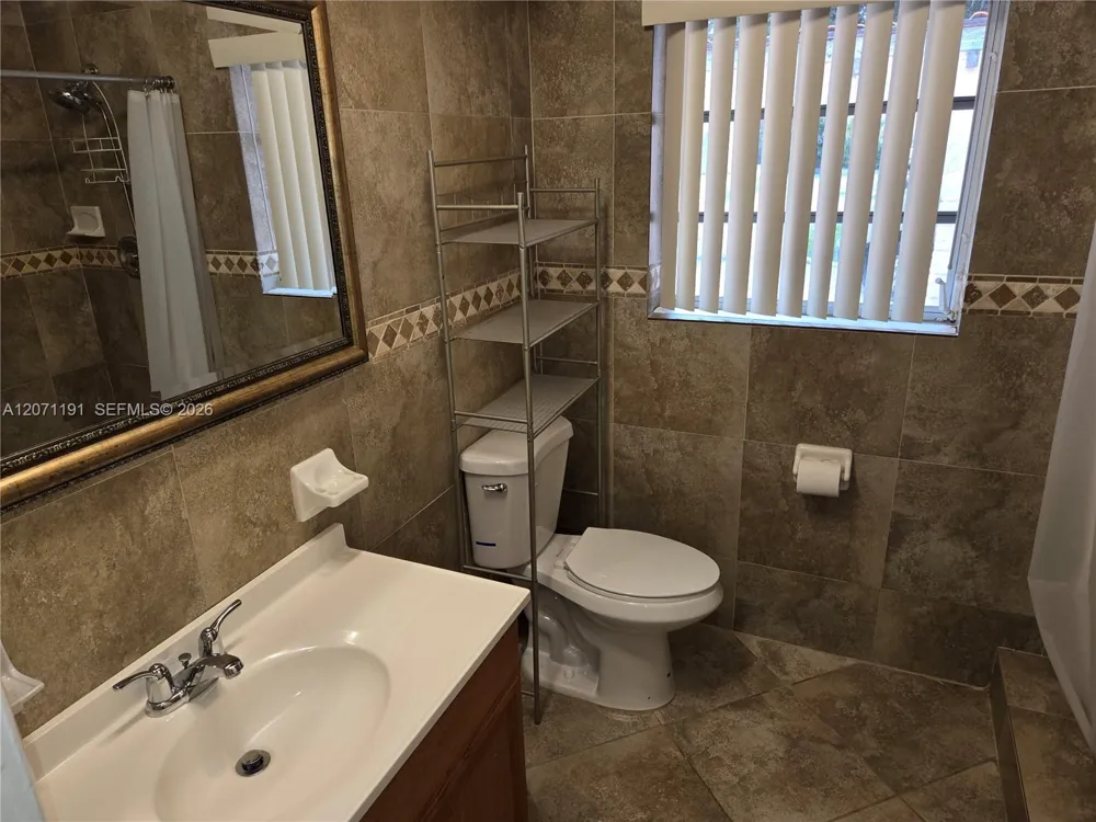 2359 Wallen Dr Palm Beach Gardens, FL 33410