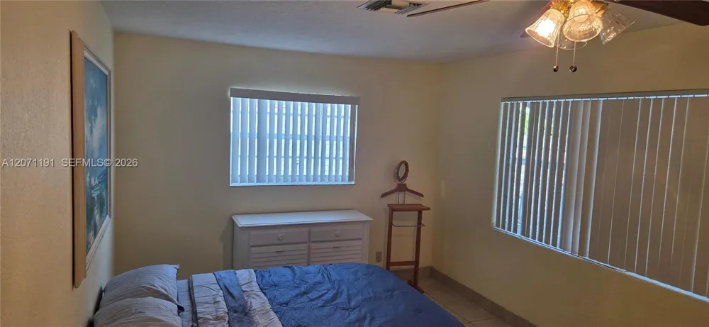 2359 Wallen Dr Palm Beach Gardens, FL 33410