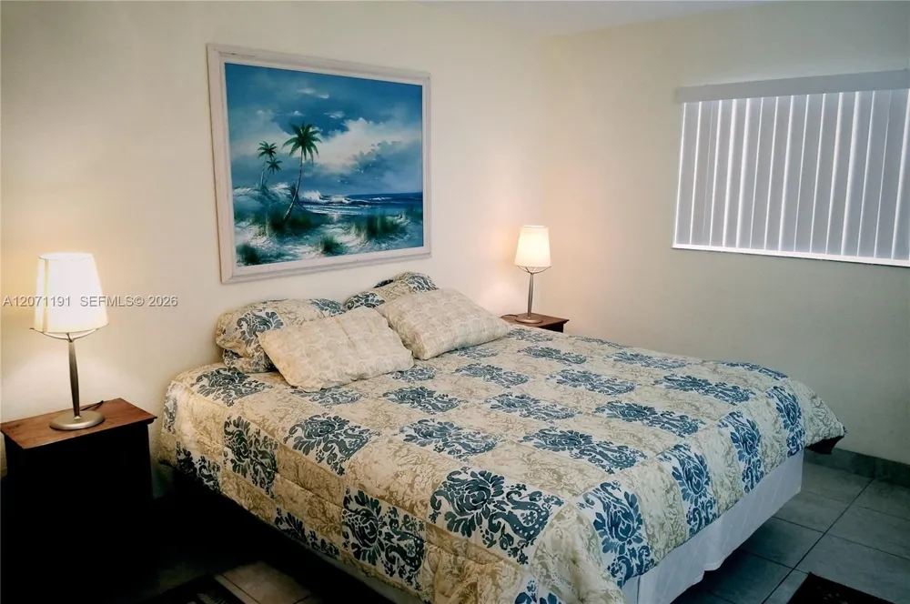 2359 Wallen Dr Palm Beach Gardens, FL 33410