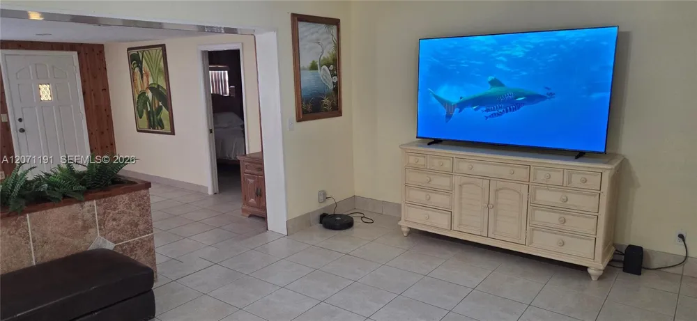 2359 Wallen Dr Palm Beach Gardens, FL 33410