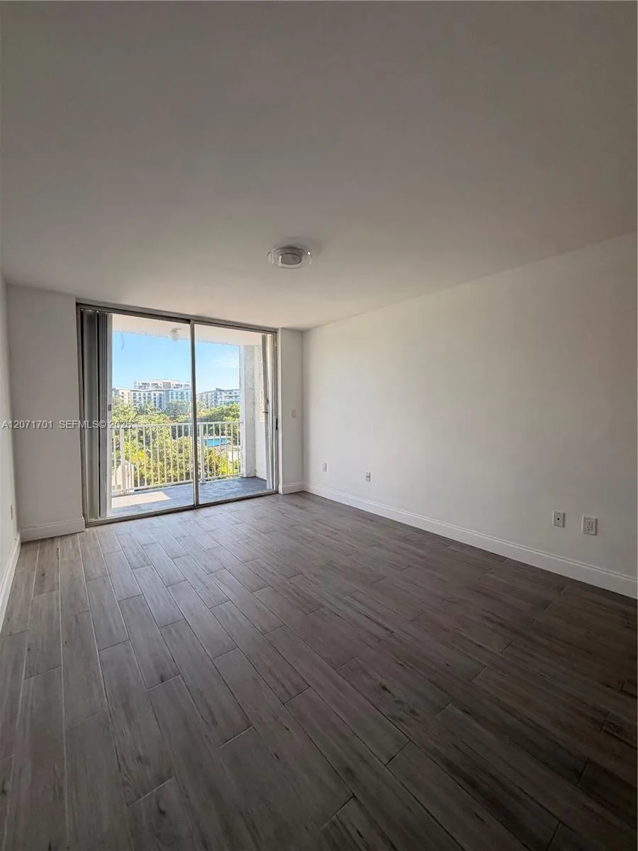 1010 NW 11th St #507 Miami, FL 33136