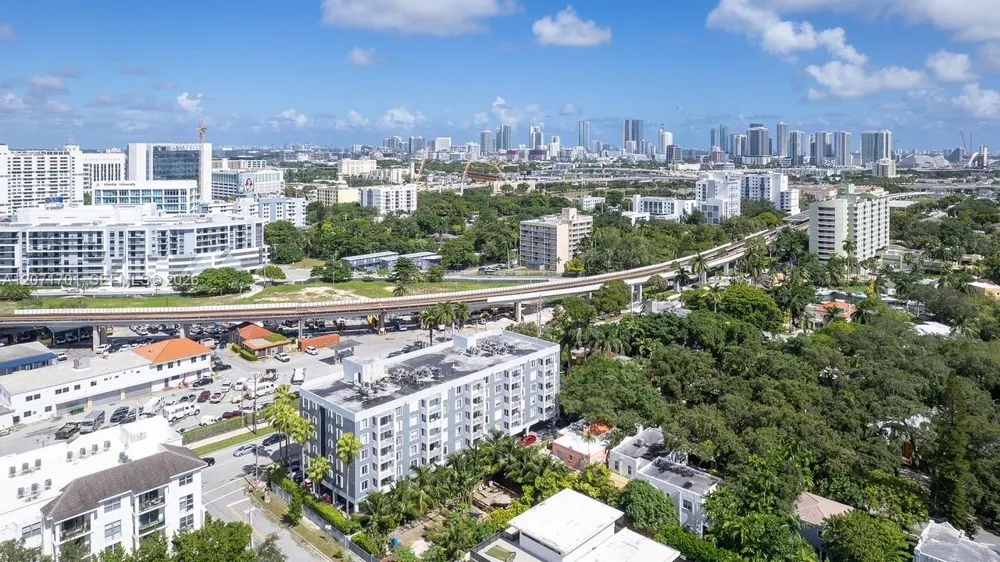 1010 NW 11th St #507 Miami, FL 33136