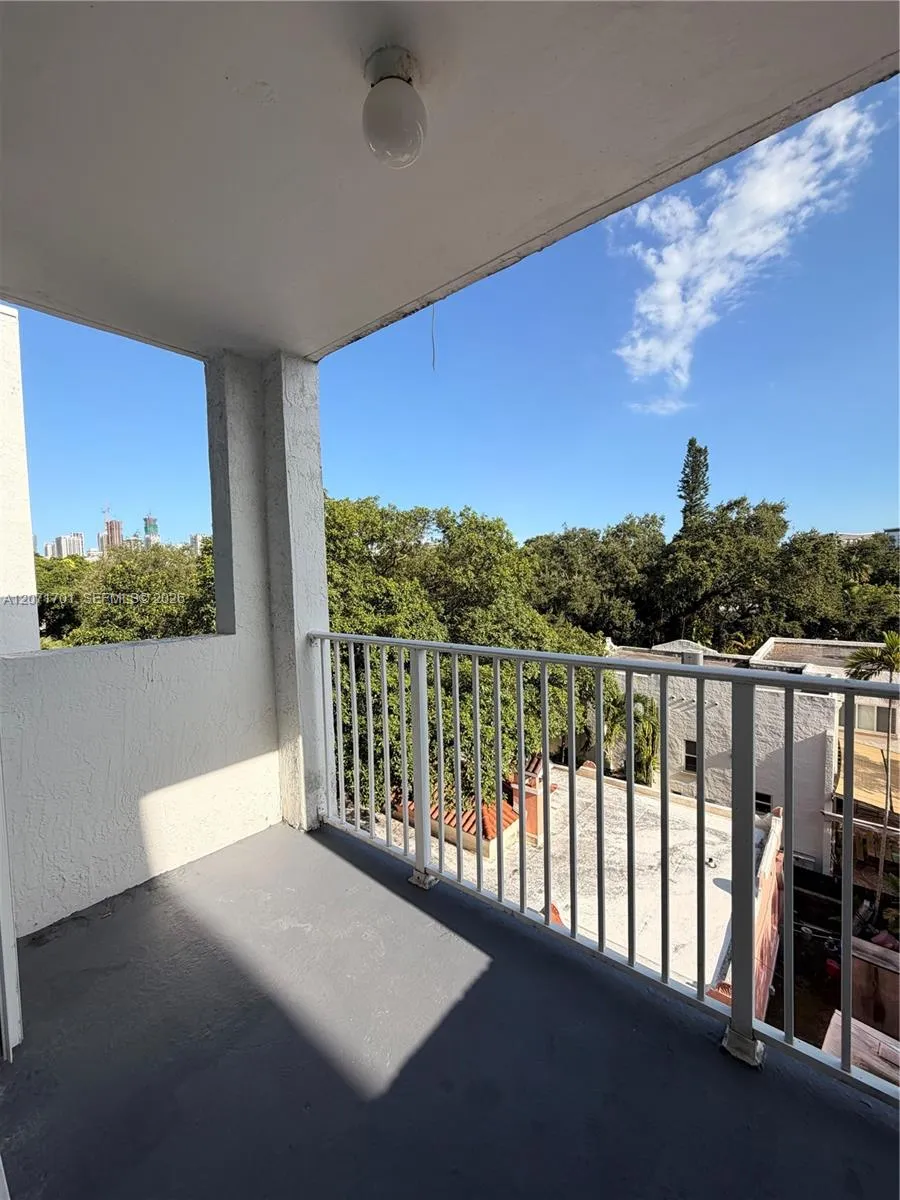 1010 NW 11th St #507 Miami, FL 33136