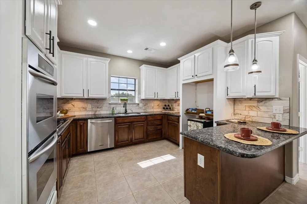 216 Rue Orleans Street Baytown, TX 77520