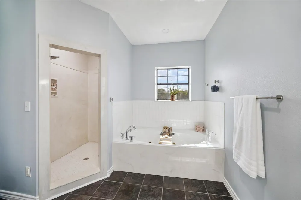 216 Rue Orleans Street Baytown, TX 77520
