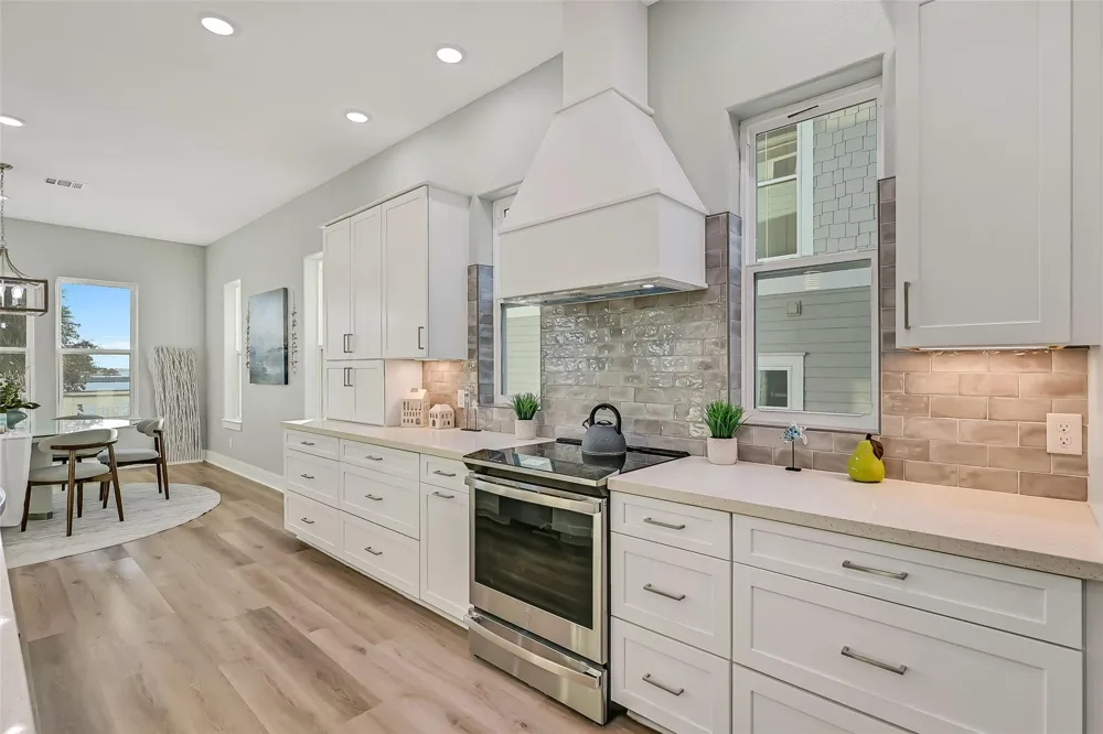 1515 Bayou Shore Drive Galveston, TX 77551