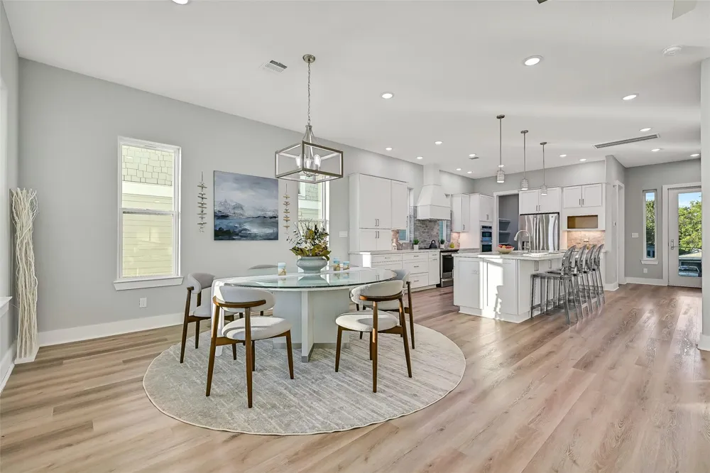 1515 Bayou Shore Drive Galveston, TX 77551
