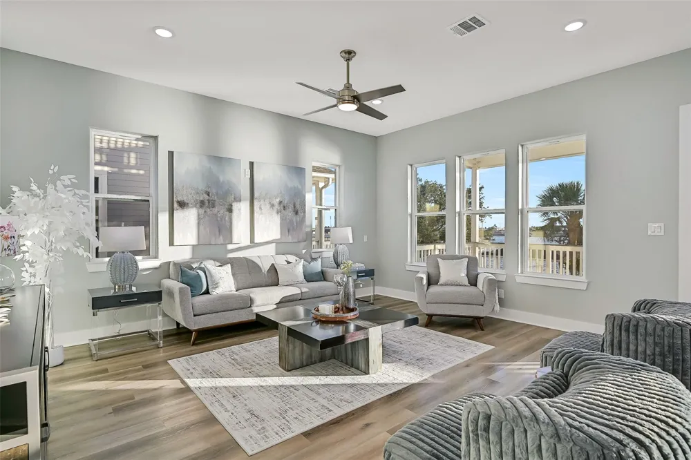 1515 Bayou Shore Drive Galveston, TX 77551