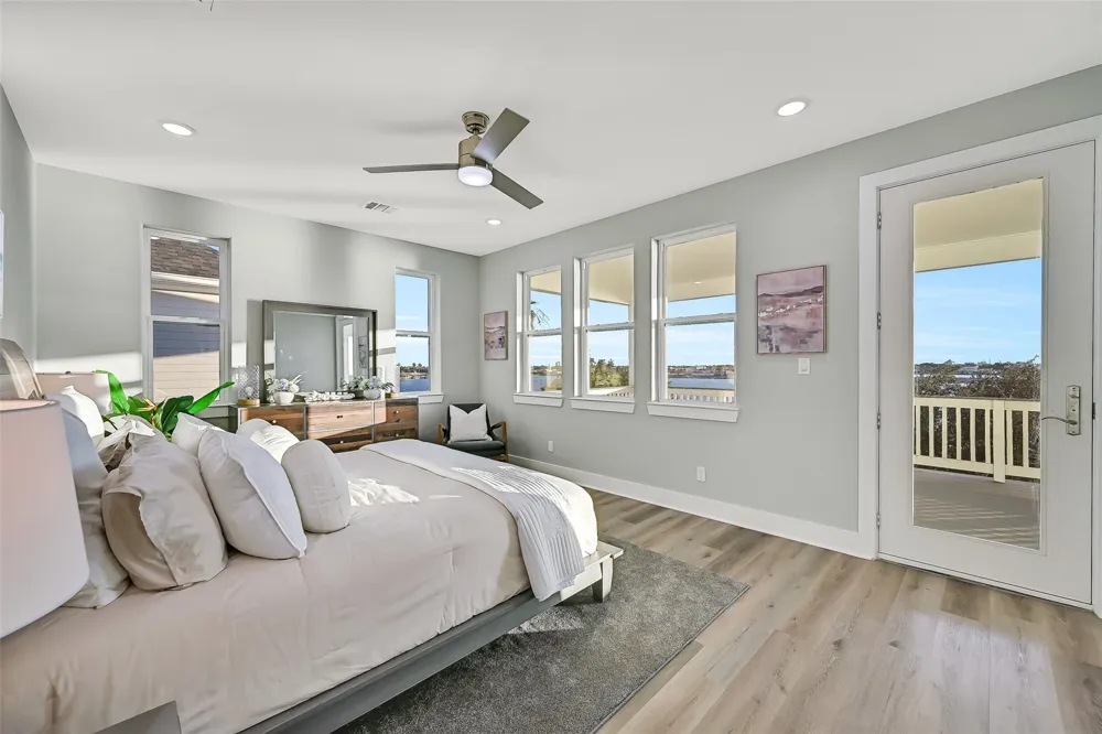 1515 Bayou Shore Drive Galveston, TX 77551