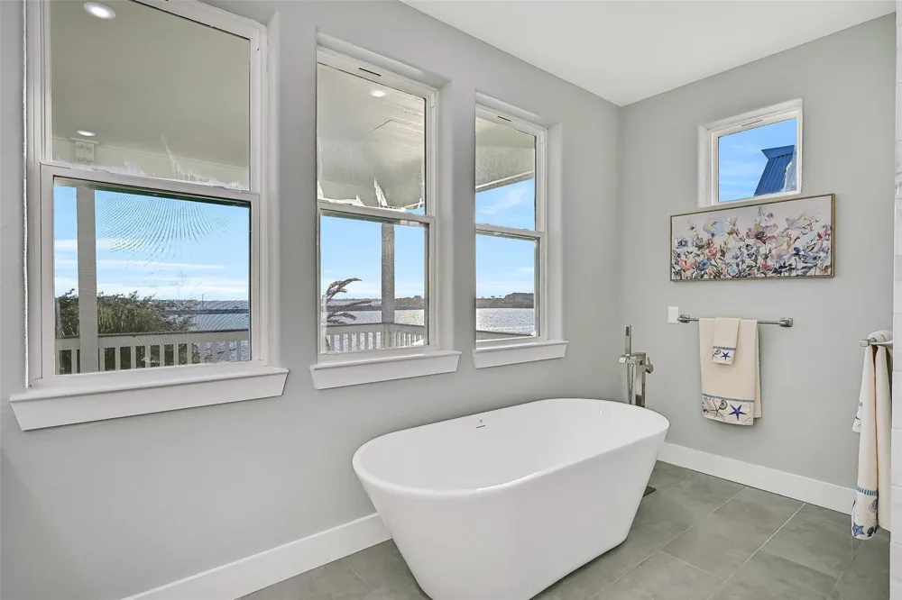 1515 Bayou Shore Drive Galveston, TX 77551
