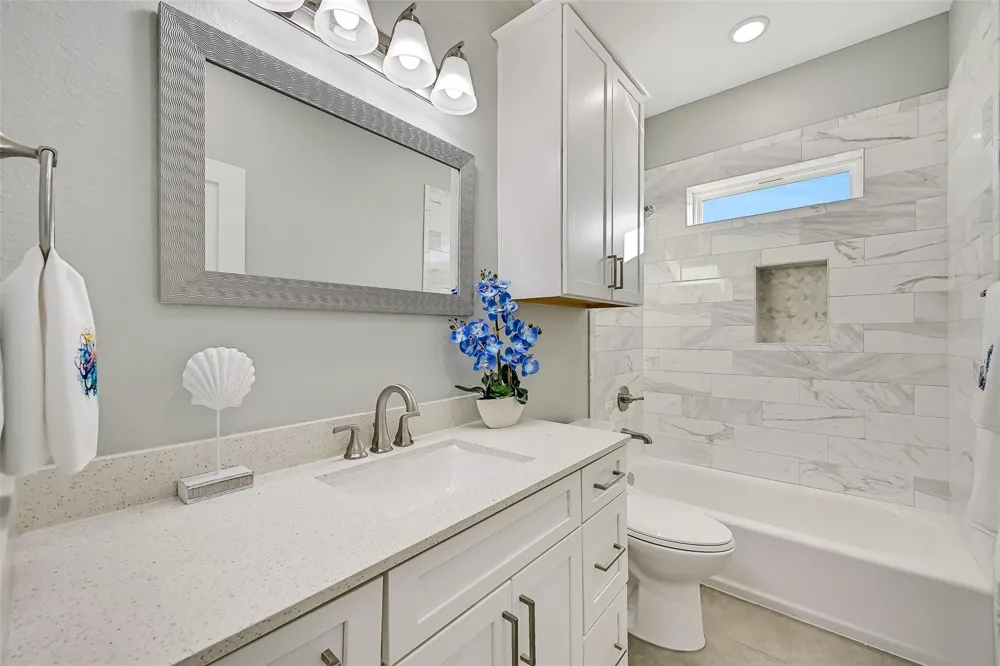 1517 Bayou Shore Drive Galveston, TX 77551