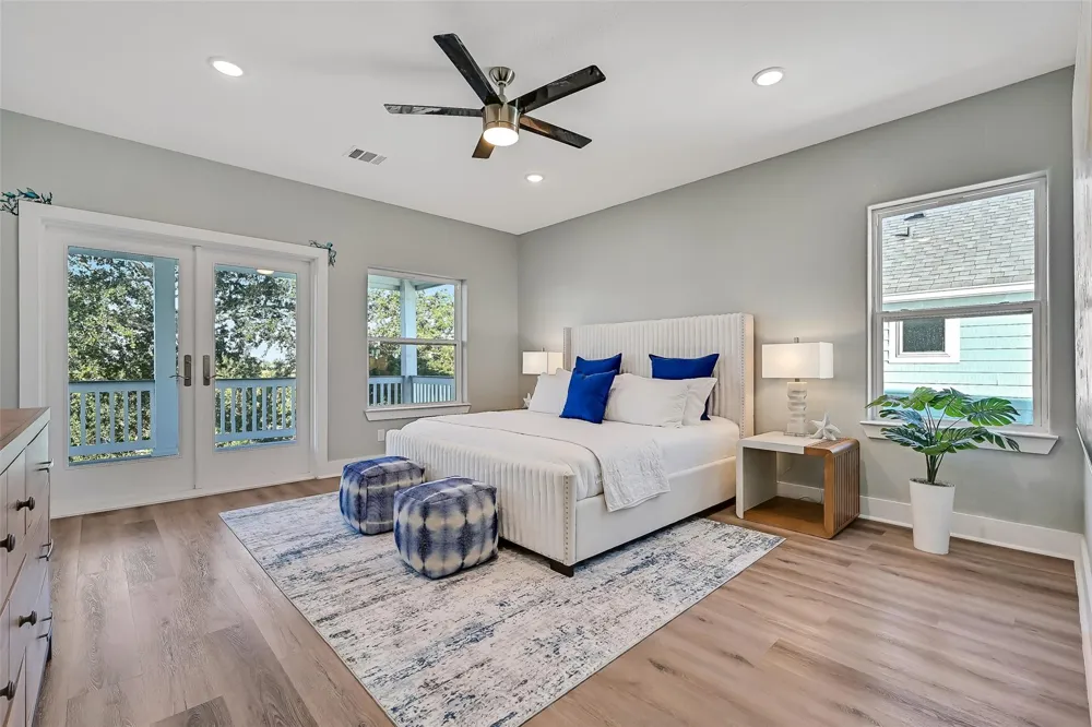 1517 Bayou Shore Drive Galveston, TX 77551