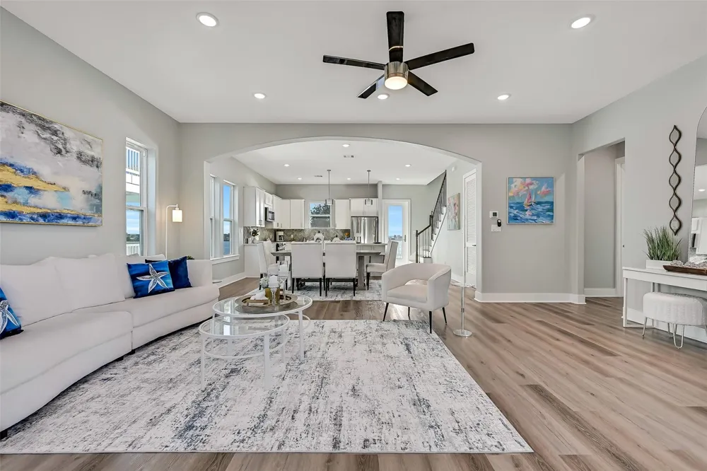 1517 Bayou Shore Drive Galveston, TX 77551