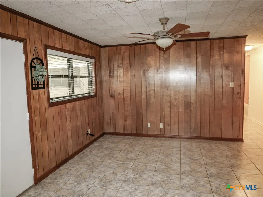 1209 E Morgan Cuero, TX 77954