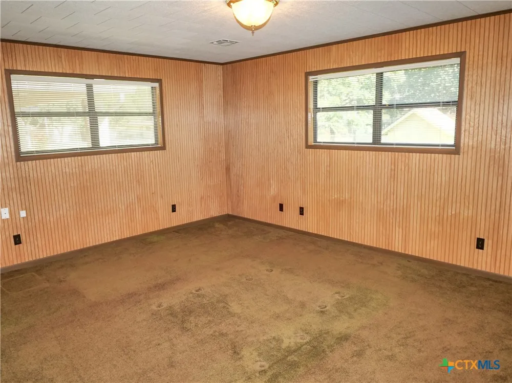 1209 E Morgan Cuero, TX 77954