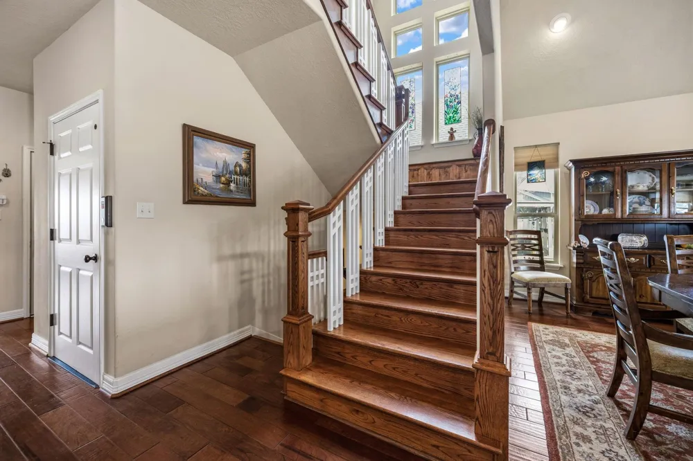 507 W Lake Shore Drive Livingston, TX 77351