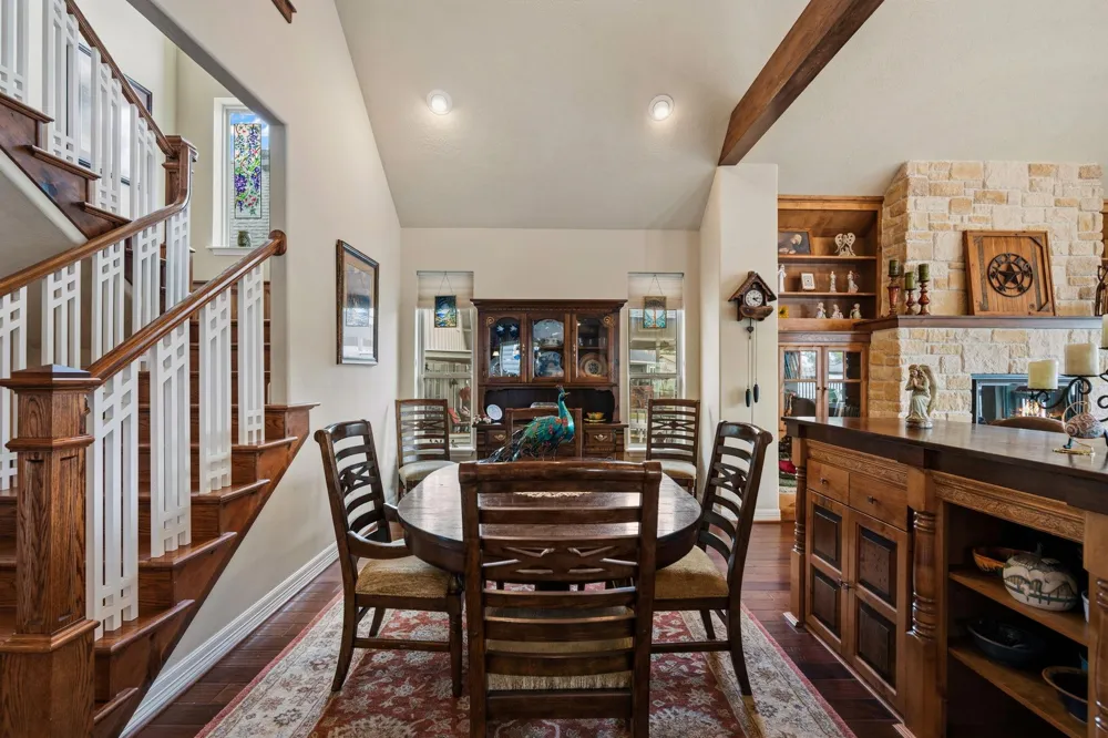 507 W Lake Shore Drive Livingston, TX 77351