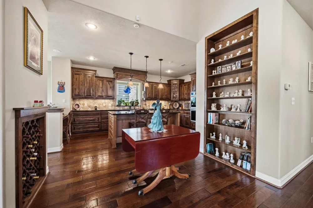 507 W Lake Shore Drive Livingston, TX 77351