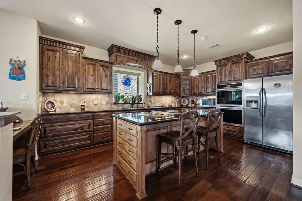 507 W Lake Shore Drive Livingston, TX 77351