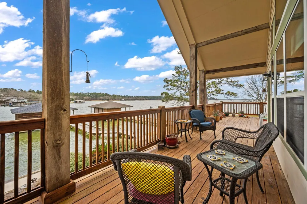 507 W Lake Shore Drive Livingston, TX 77351