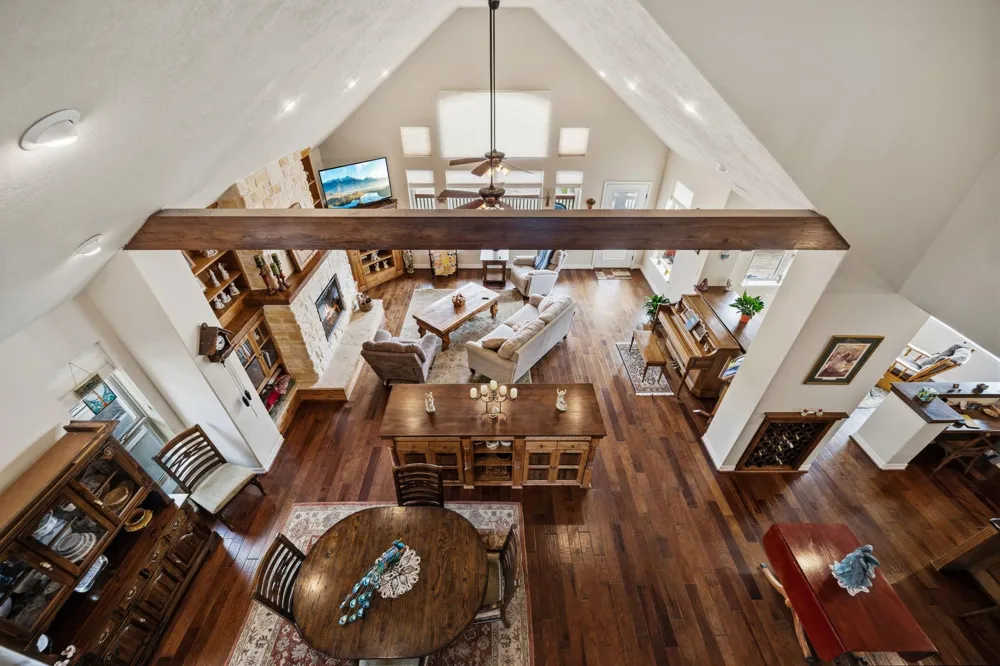 507 W Lake Shore Drive Livingston, TX 77351
