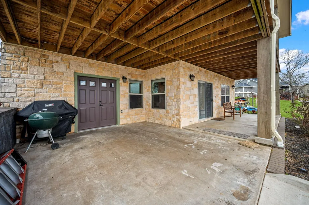 507 W Lake Shore Drive Livingston, TX 77351