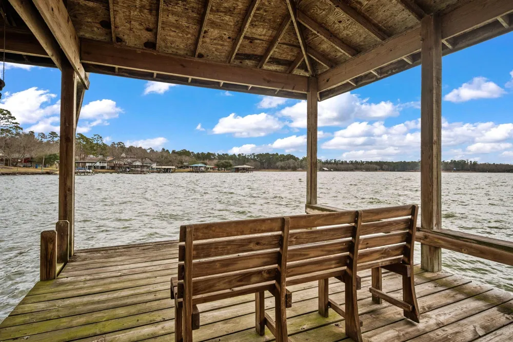 507 W Lake Shore Drive Livingston, TX 77351