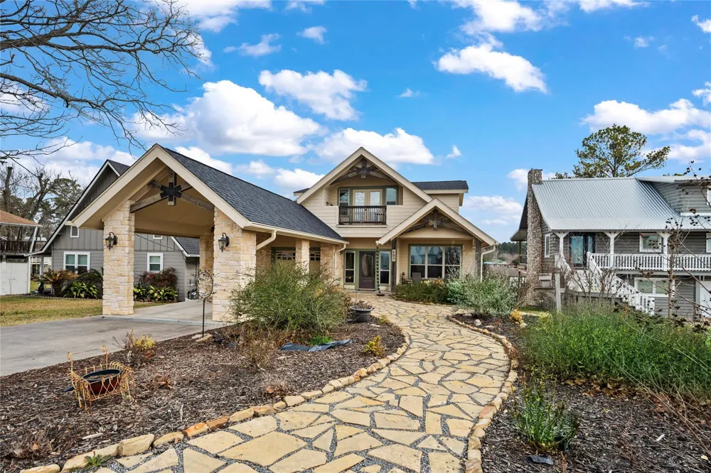 507 W Lake Shore Drive Livingston, TX 77351