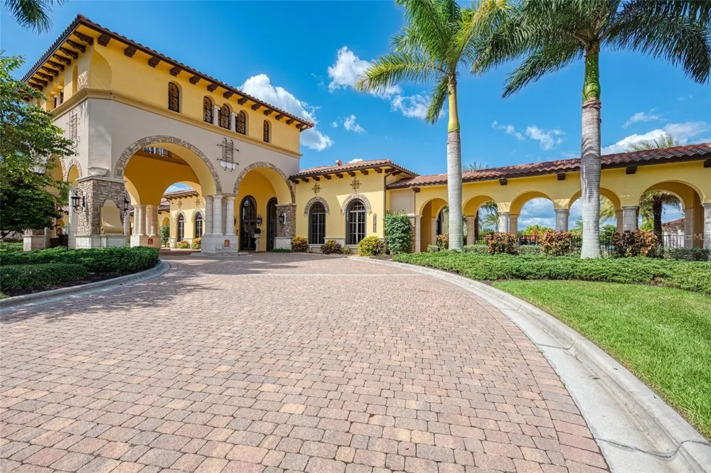 20392 LAGENTE CIRCLE Venice, FL 34293