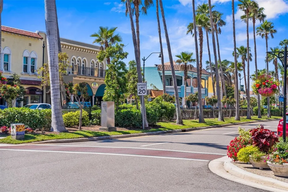 20392 LAGENTE CIRCLE Venice, FL 34293
