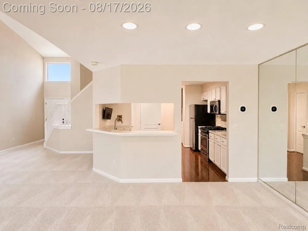 1168 Fairways Boulevard Troy City, MI 48085