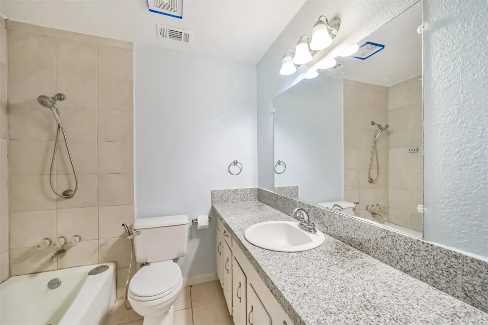 1749 Dolphin Drive Seabrook, TX 77586