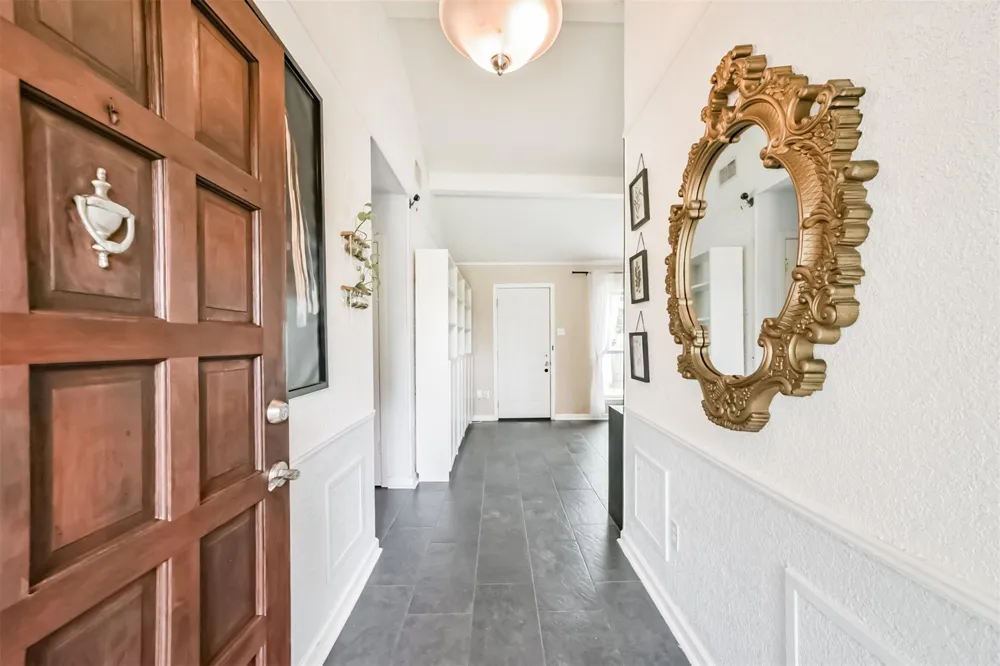 1749 Dolphin Drive Seabrook, TX 77586