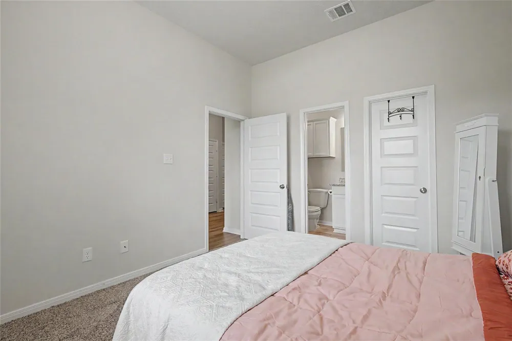 3721 Youpon Lane Huntsville, TX 77340