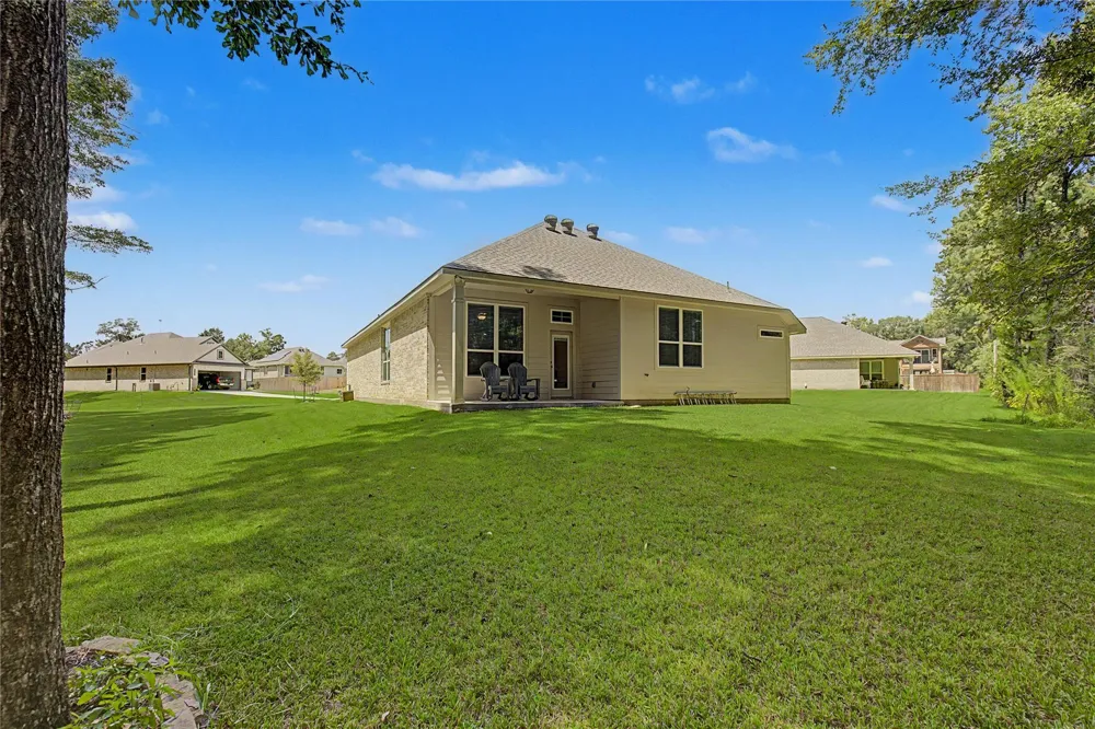 3721 Youpon Lane Huntsville, TX 77340