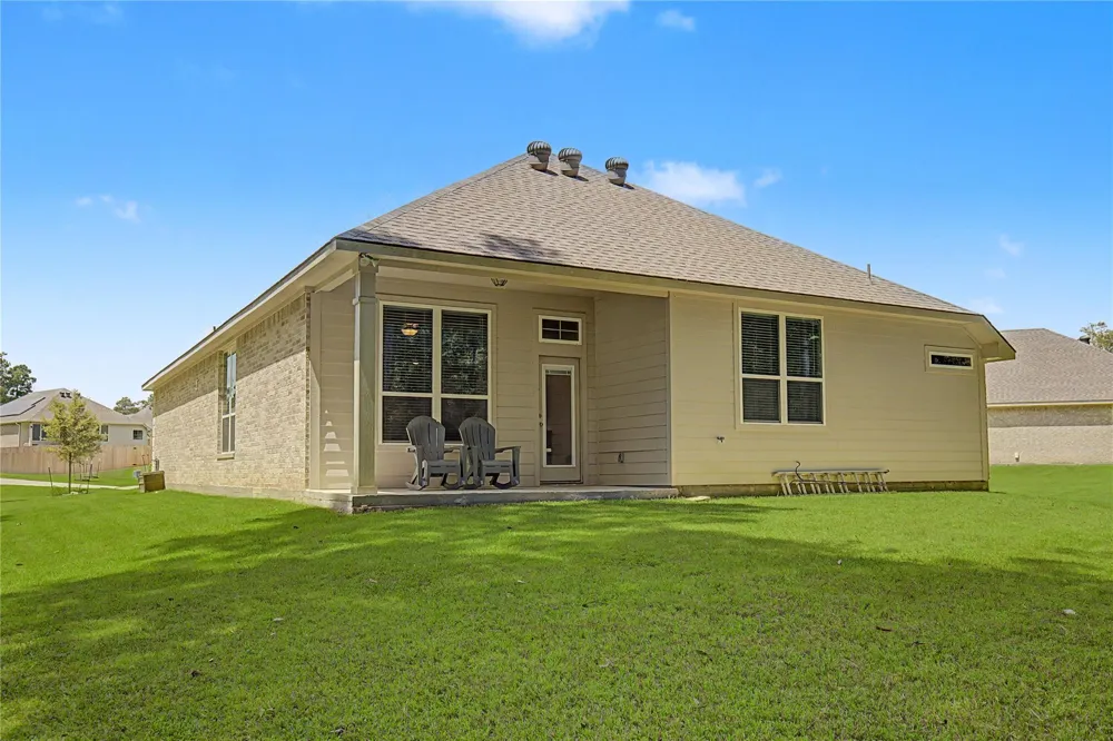 3721 Youpon Lane Huntsville, TX 77340